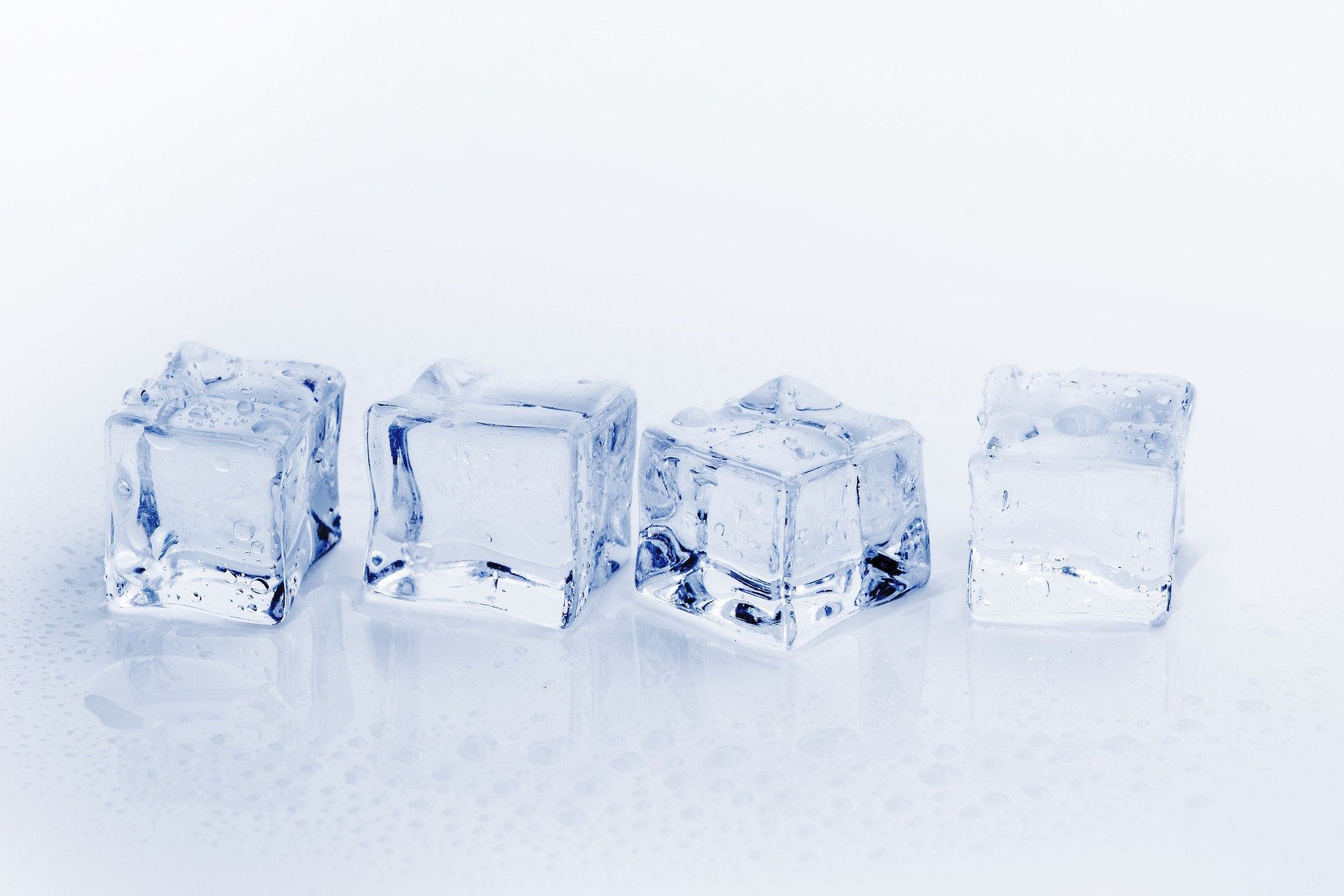 Ice cube for skincare: Beauty benefits of ice cube and how to use